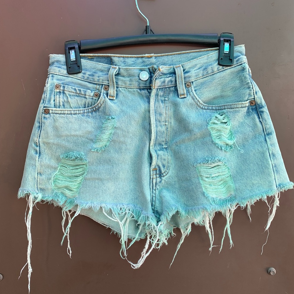 Vintage 501 cut off shorts size 28